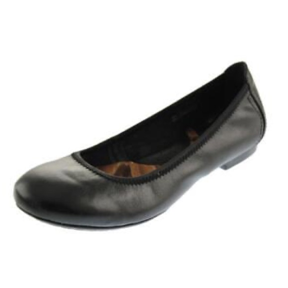 BÖRN Julianne Black Leather Cushioned Ballet Flats 7 - Picture 1 of 7